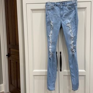 Hollister High Rise super Skinny Distressed Light Wash Denim Jeans Size 27/30 5R